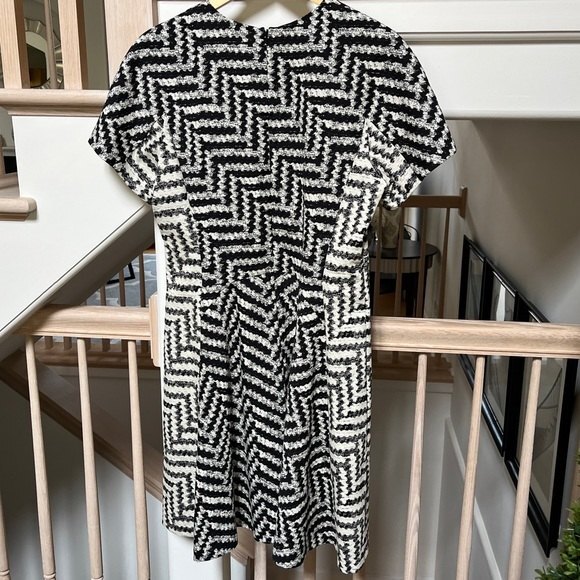 Lela Rose Zig Zag Print Fit and Flare Short Sleeve Dress 14 NWOT - Picture 7 of 12